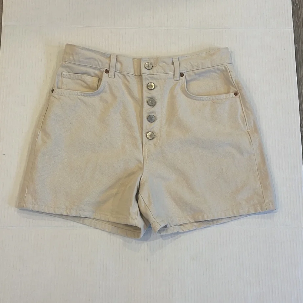 NWOT REFORMATION AMY BUTTON FLY HIGH RISE JEAN DENIM SHORTS BONE WASH Size 29 - Picture 8 of 15